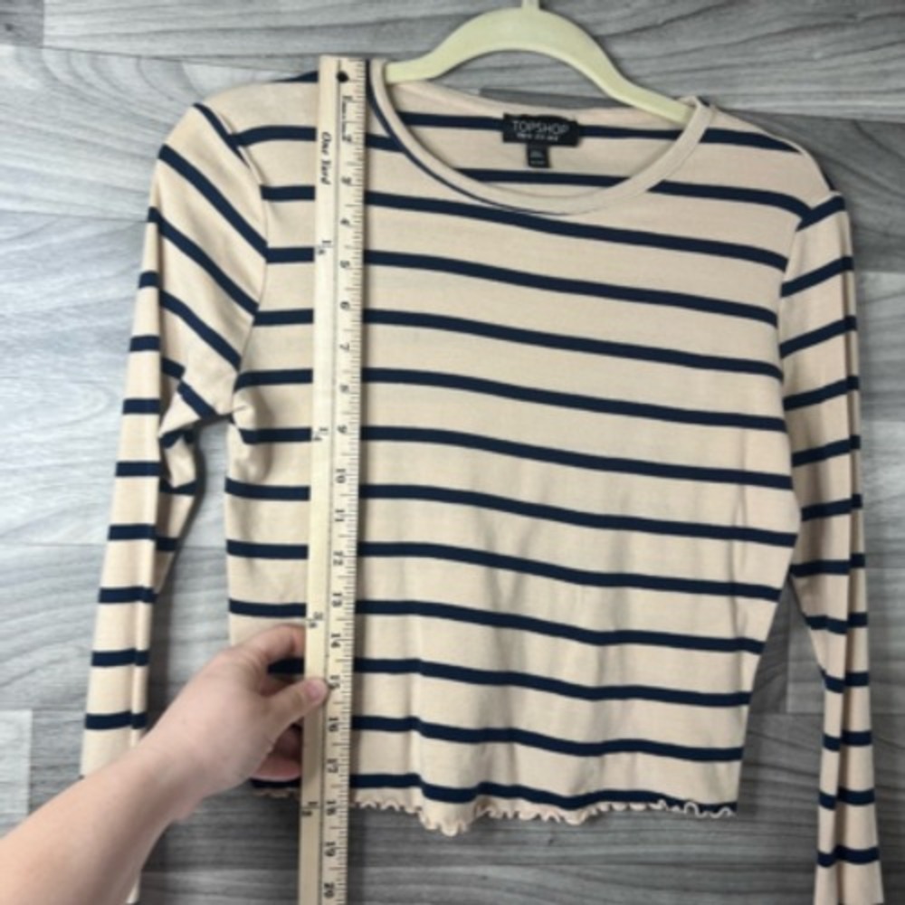 Topshop Womens Crop Top Beige Striped Long Sleeve Scoop Neck Lettuce Edge 8 - Picture 3 of 12